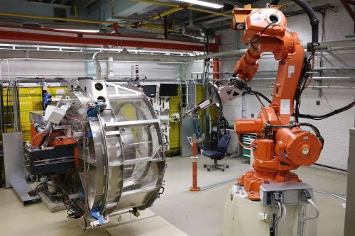 Teaserbild von dem Artikel: GKN Aerospace. Sensoren überwachen Fertigungsprozesse und machen Wartung planbar