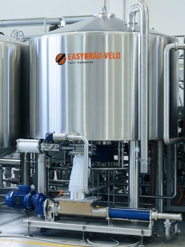 Installation de brassage avec cuves