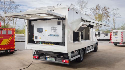 記事のティザー画像: Polyma. 電力を柔軟に供給するハイブリッド移動電源車