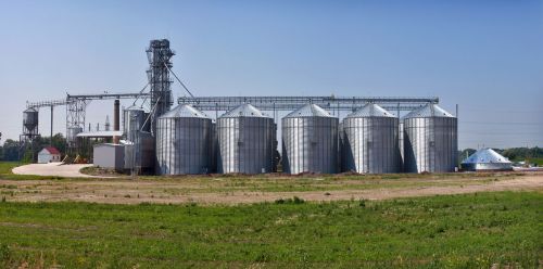5 metal farm silos