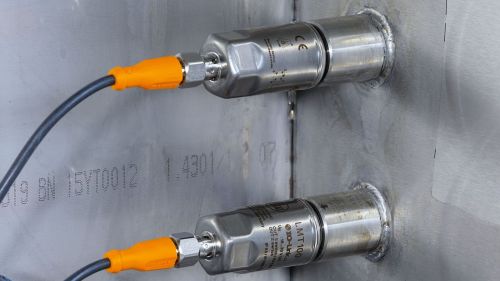 Type LM point level sensors from ifm - ifm