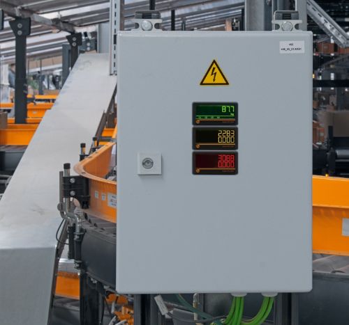 Intelligent multifunction display with IO-Link - ifm