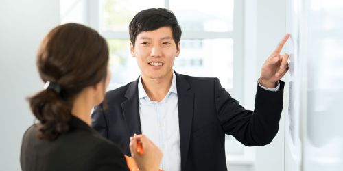 아티클 티저 이미지: 전화 상담 +82 2-790-5610. 월요일~금요일 오전 7:00~ 오후 6:00에 연락이 가능합니다.