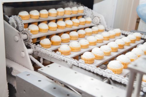 Teaser image of the article: Sensor-to-cloud success in dairy processing | ifm. Discover how a dairy processor partnered with ifm to modernize its instrumentation and cold storage monitoring using moneo Cloud.