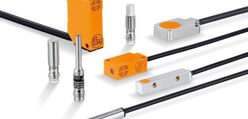 Teaser image of the article: Limited space applications - Small design sensors. Thanks to their short housing length / compact design, these inductive sensors are perfectly suited for applications where space is limited.