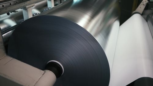 Teaserbild von dem Artikel: Nissha Metallizing Solutions. Erfolgreiche vorausschauende Wartung: moneo bei Nissha