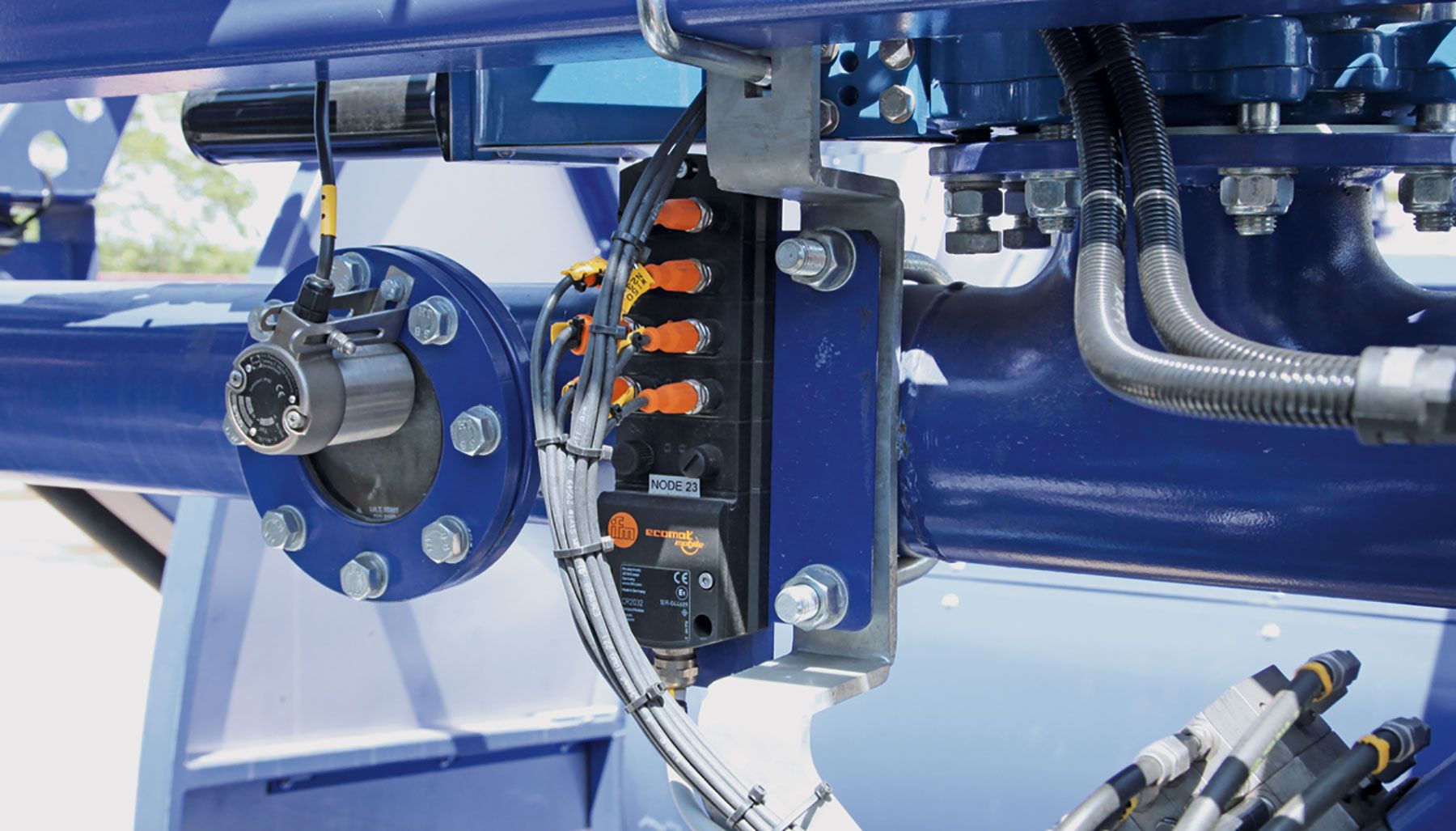 Ifm Application Application report: Agrometer - ifm