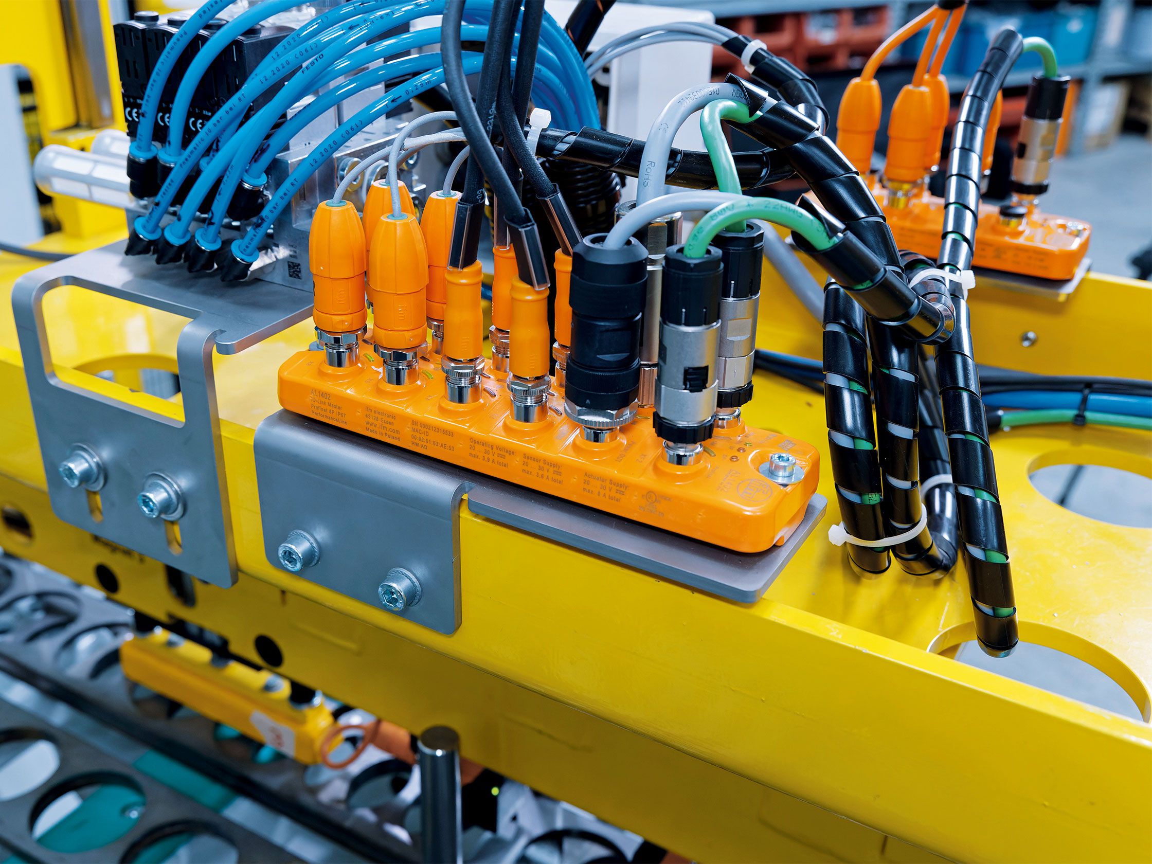 Ifm Application Application report: Kettec - ifm