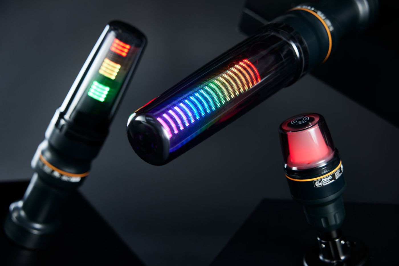 Configurable LED signal lamps and light towers ifm